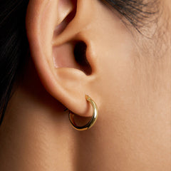 Essential 18K Gold Classic Half-Hoop Earring