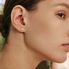 Smiley® Daisy Heart 14K Gold Stud Earring