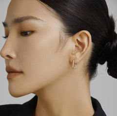 Unlock Marks 18K Diamond Stripe Gold Earring