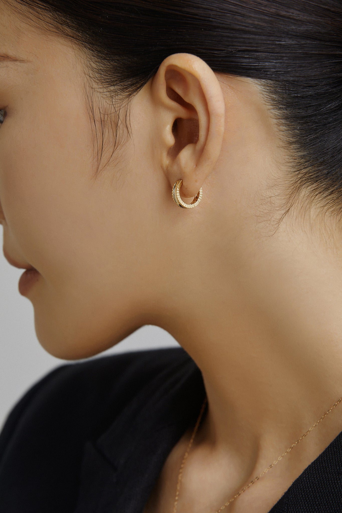 Unlock Marks-18K U-shape Gold Earring