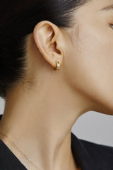 Unlock Marks 18K U-shape Gold Earring