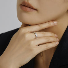 Unlock Marks 18K U-Shape Gold Ring