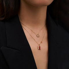 Horseshoe 14K Garnet Necklace