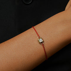 Lokki 14K Gold Mother-of-Pearl Diamond Twisted Red Cord Bracelet