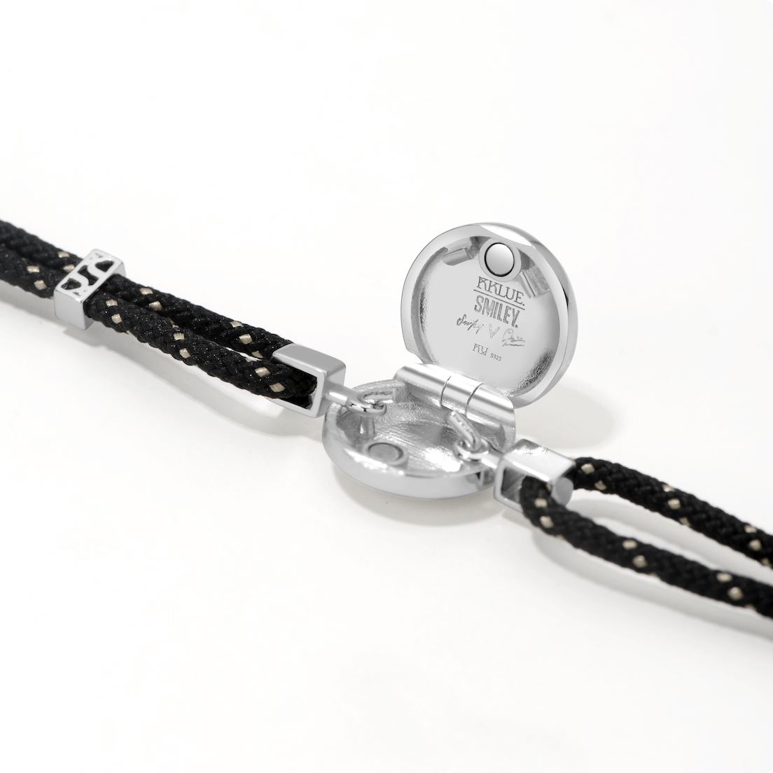 Ryuji Smiley Silver Double-Faces Colourflex String Bracelet