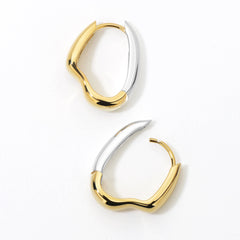 Essential Silver Dual-Tone Asymmetric Wavy Earring