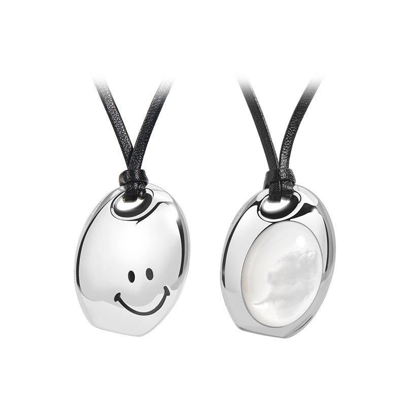 KKLUExSMILEY® Smiley Silver Oval Pendant Cord Necklace